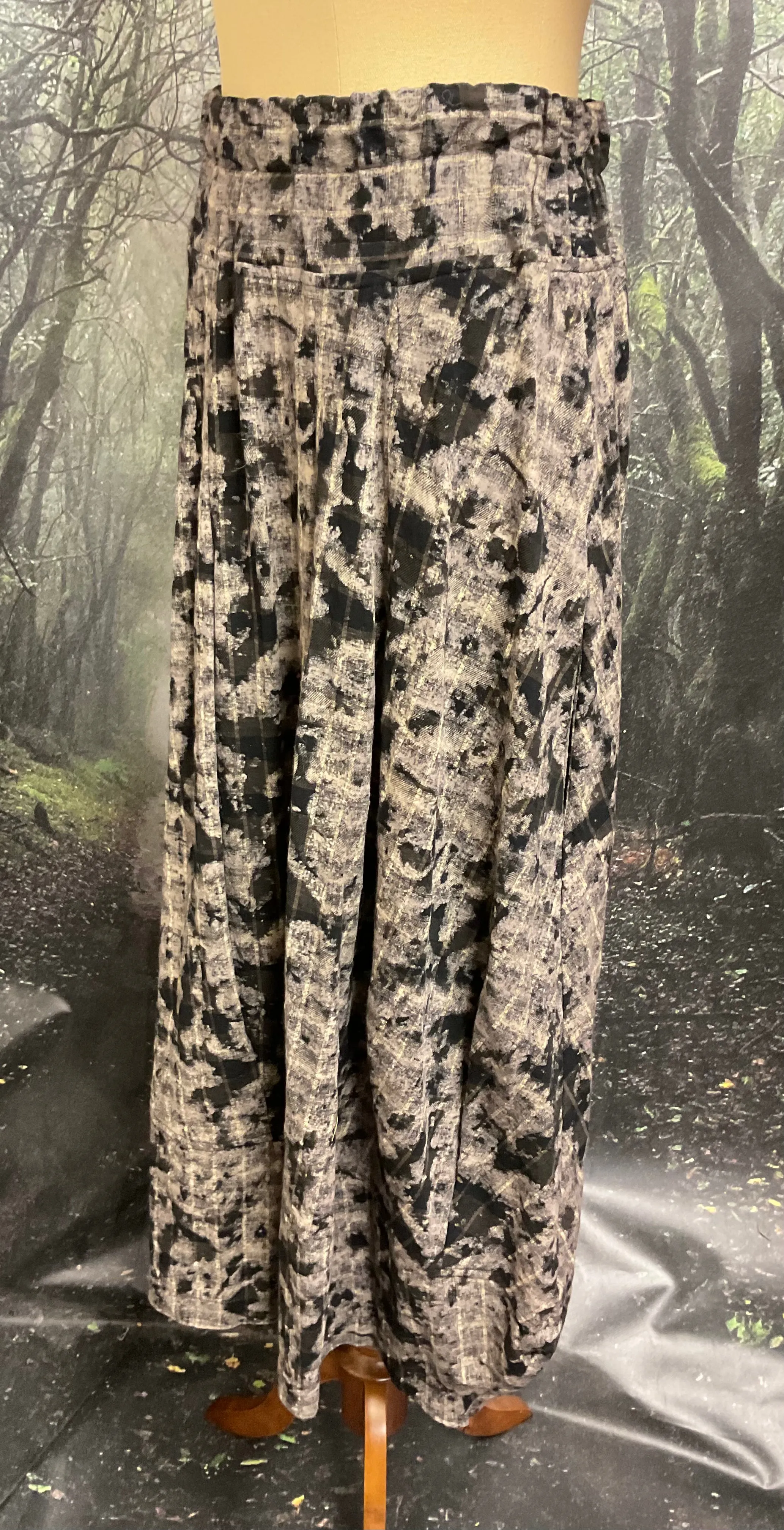 #5374 Linen printed bubble skirt size Medium
