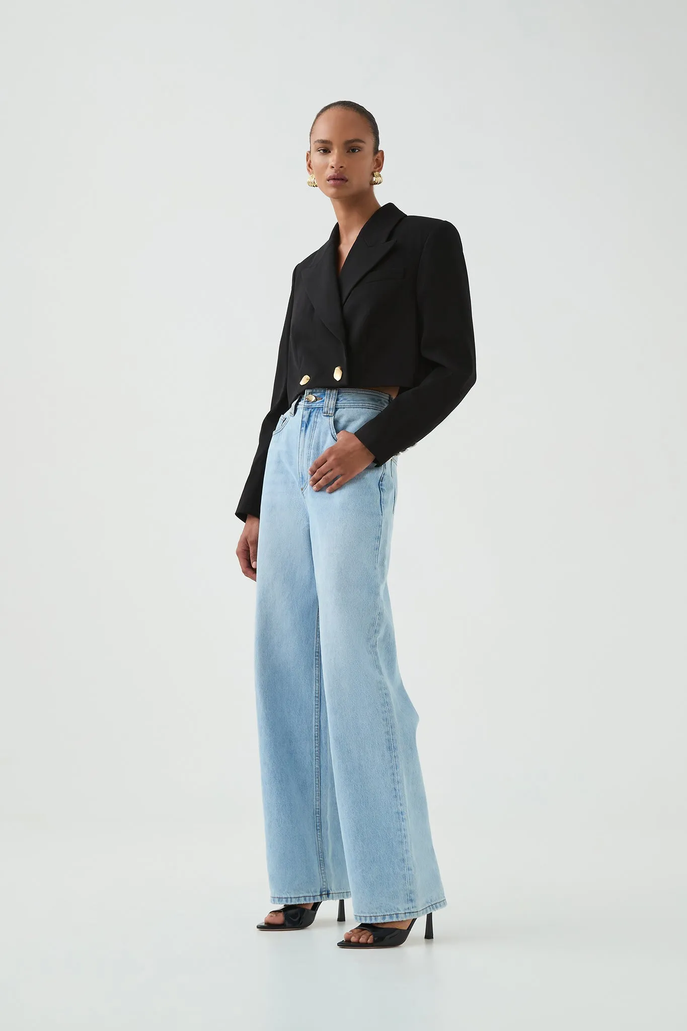 Ambriel Cropped Blazer