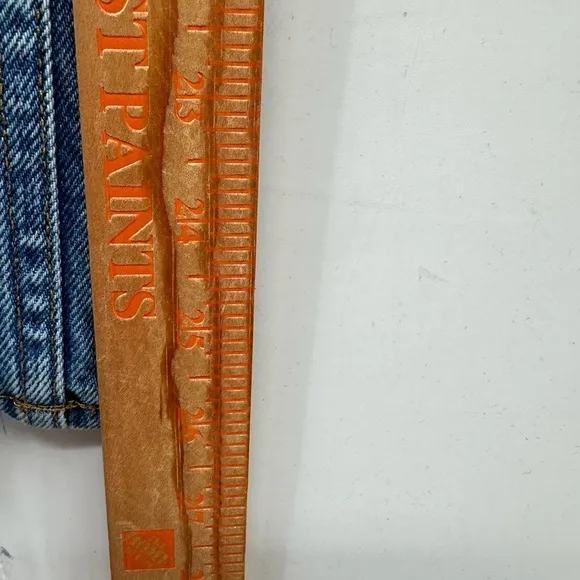 ANTHROPOLOGY NOEND SLIM NEWPORT Straight distressed med wash crop high jeans. 25
