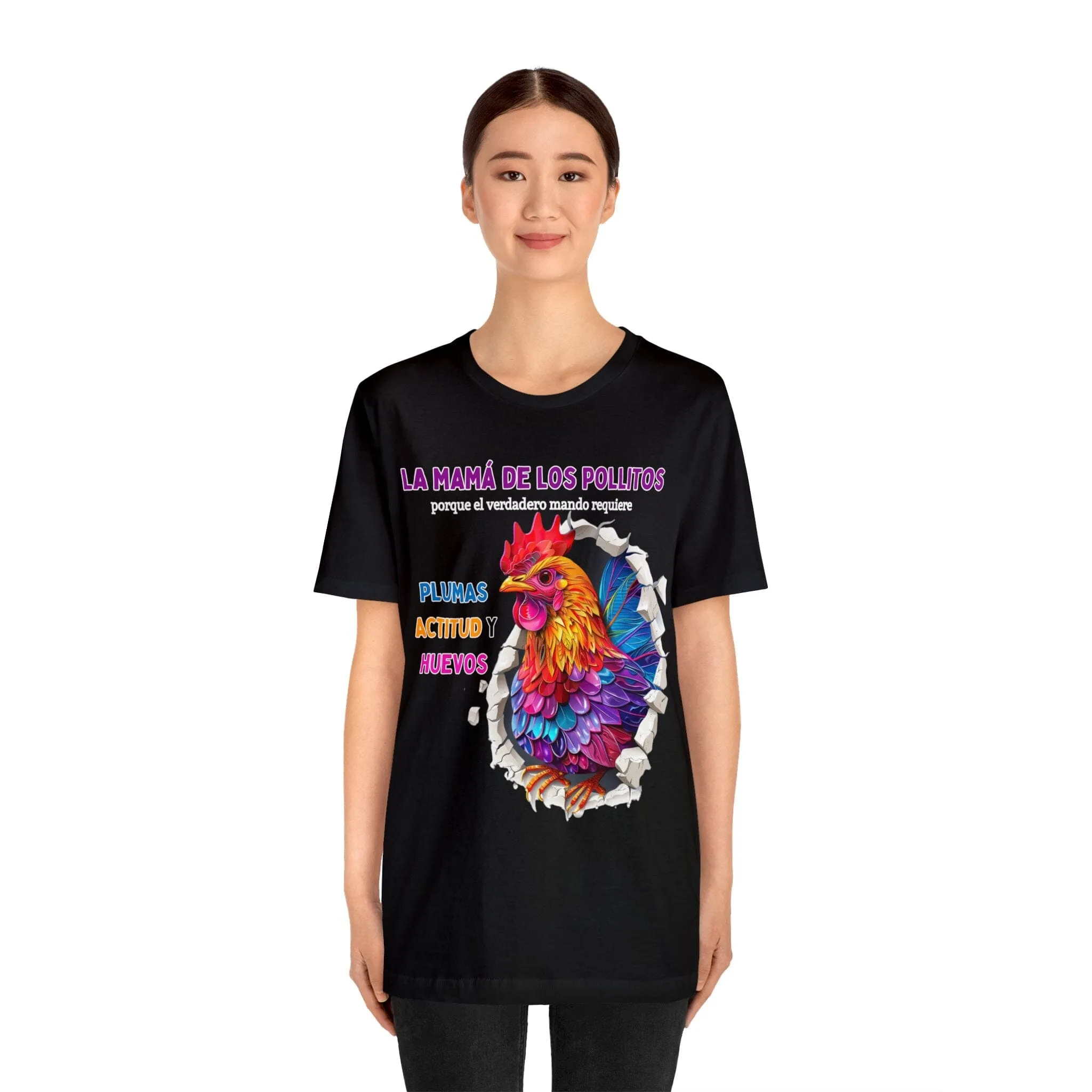 Camiseta 'Mamá de los Pollitos' – Liderazgo con Plumas, Actitud y Coraje