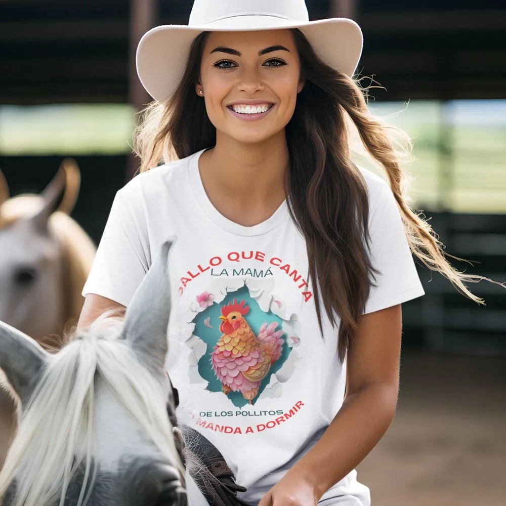 Camiseta Única 'Gallo que Canta' - El Poder de Mamá en un Diseño Exclusivo