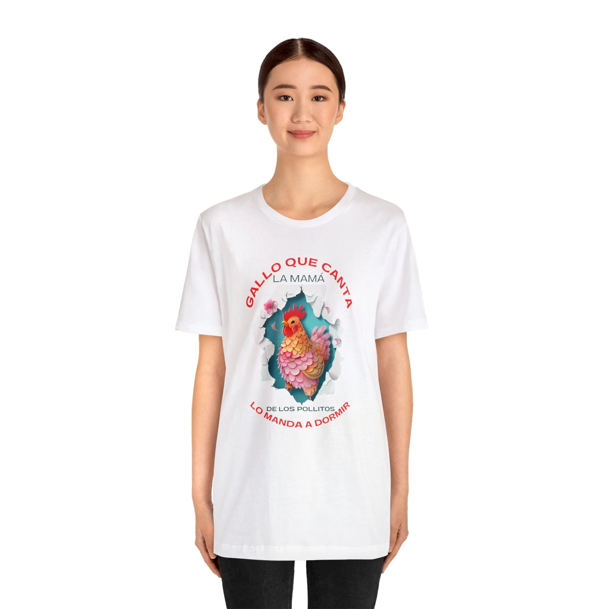Camiseta Única 'Gallo que Canta' - El Poder de Mamá en un Diseño Exclusivo
