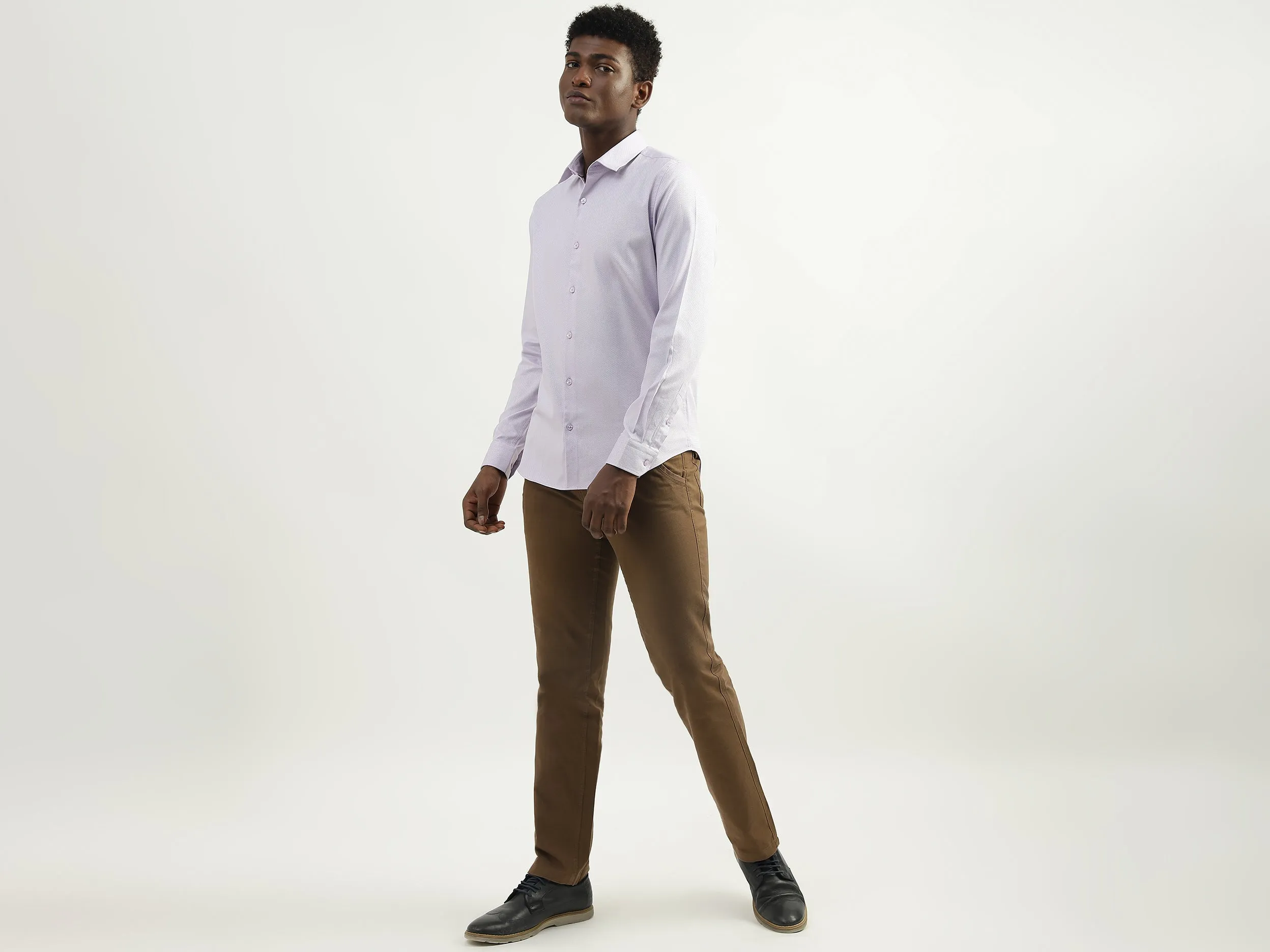 Cotton Solid Spread Collar Mens Shirts