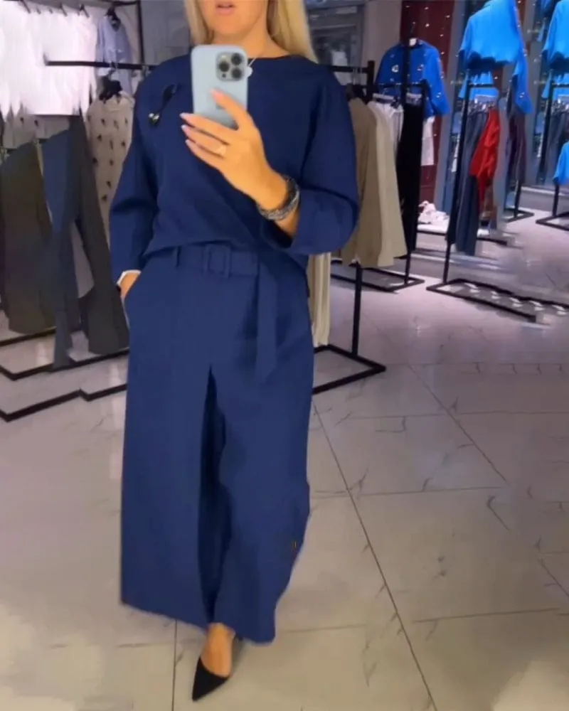 Elegant Two-Piece Set | Effortless Sophistication | Comfortable Fit