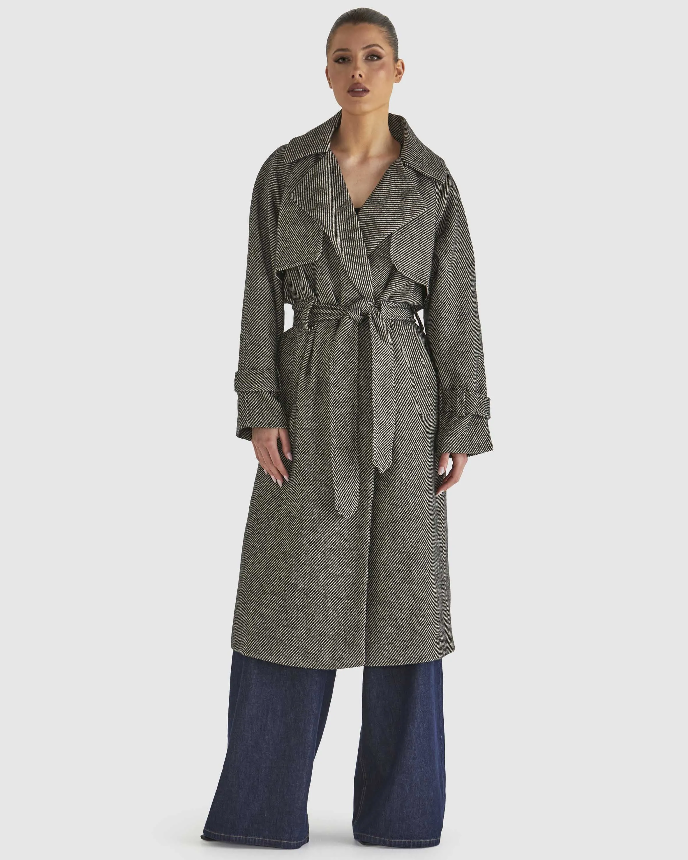 Fate   Becker Charmer Trench Coat - Black/Cream