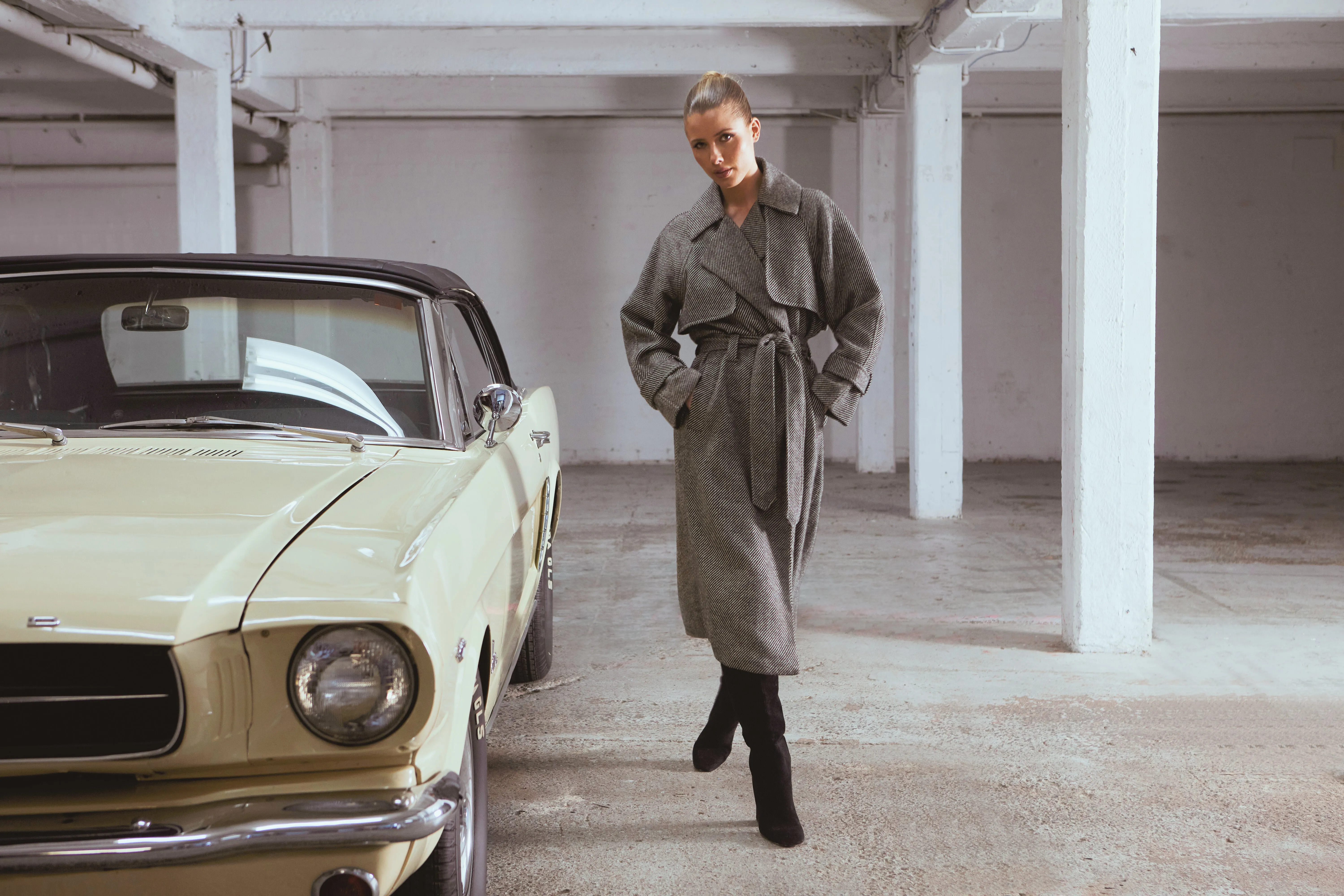 Fate   Becker Charmer Trench Coat - Black/Cream