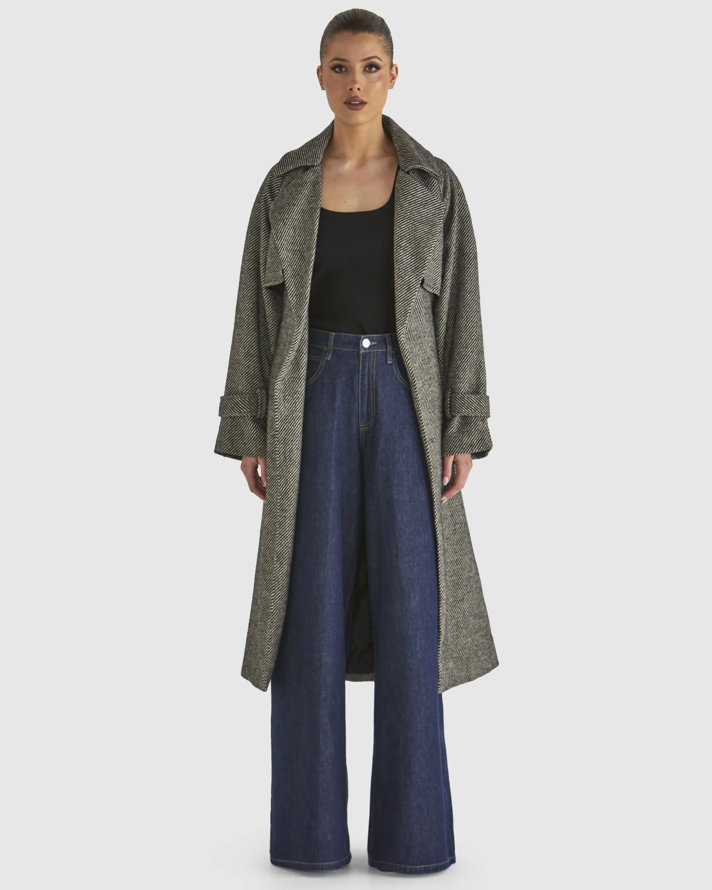 Fate   Becker Charmer Trench Coat - Black/Cream