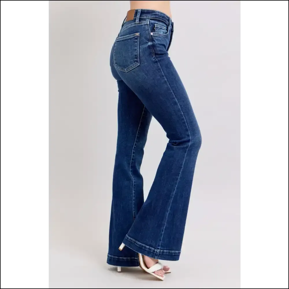 Flare it Up: Judy Blue High Rise Flare Jeans for Friendship Goals! 😄👖