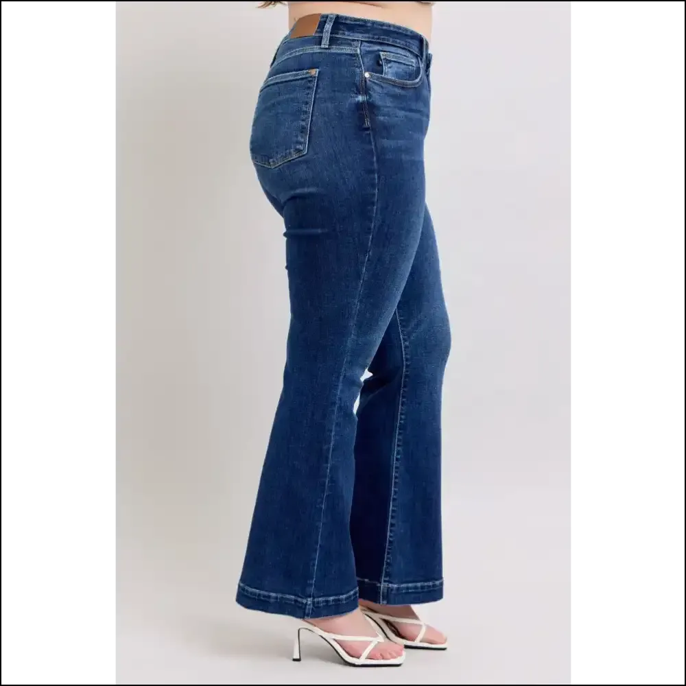 Flare it Up: Judy Blue High Rise Flare Jeans for Friendship Goals! 😄👖
