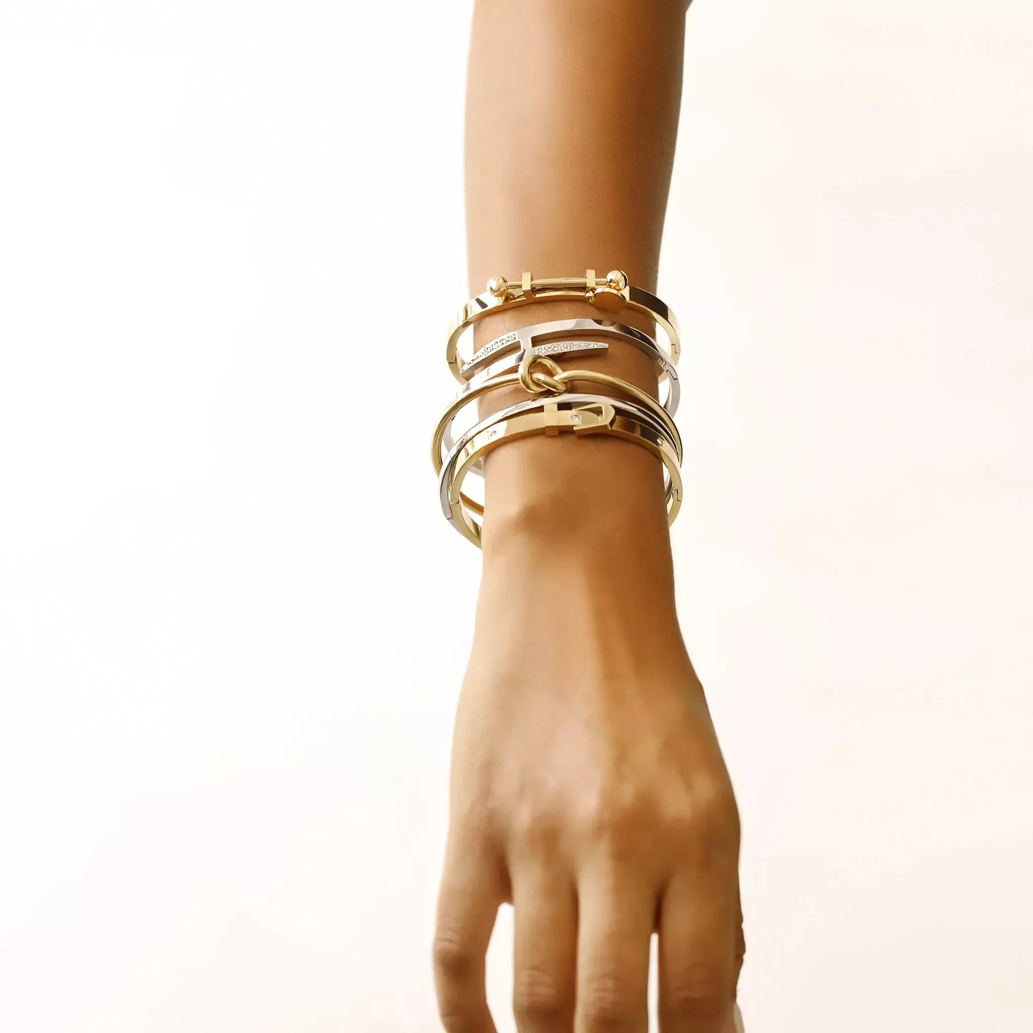 KHANTI BRACELET STACK