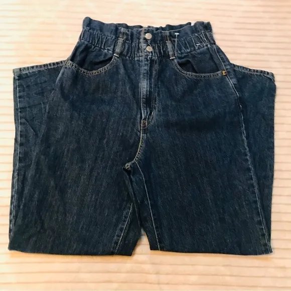 Levi’s 80'S HIGH RISE PAPERBAG TAPER PANTS Jeans Women’s Size 27 4 Small tapered