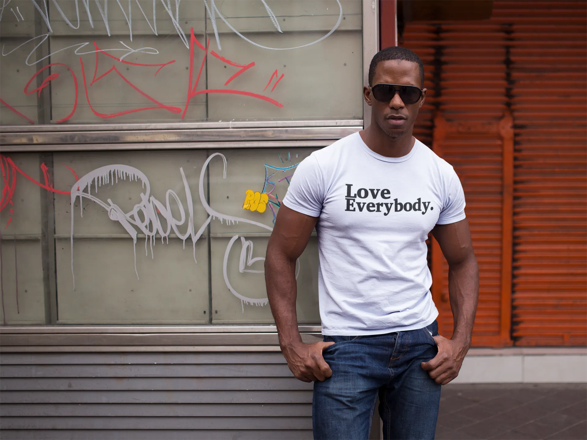 Love Everybody T-shirt
