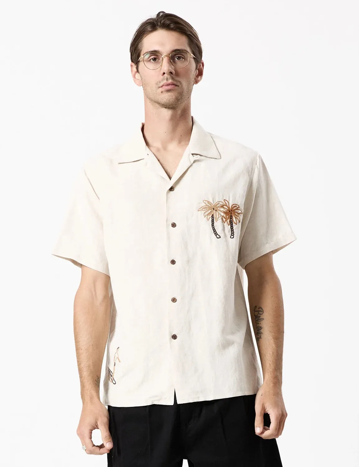 MR SIMPLE COCO EMBROIDERED CUBAN S/S BOWLER SHIRT BM043306