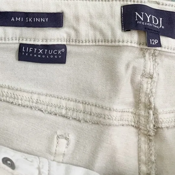 NWT NYDJ Ami Skinny Jeans In Feather Cream