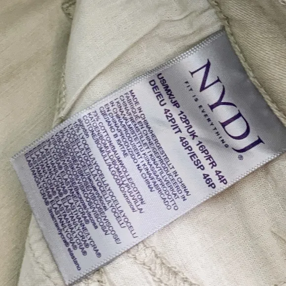 NWT NYDJ Ami Skinny Jeans In Feather Cream