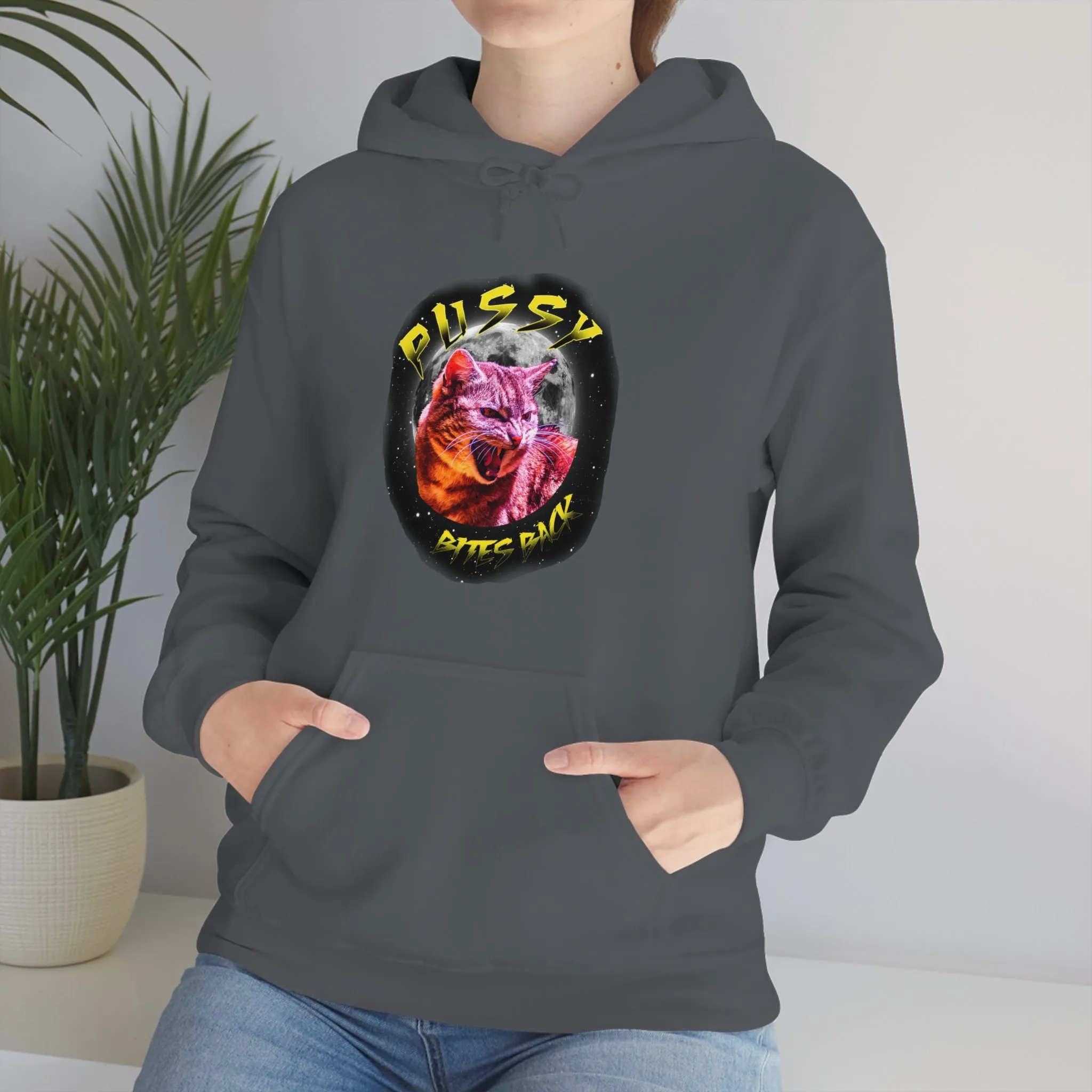 Pussy Bites Back Unisex Heavy Blend™ Hooded Sweatshirt (S-5XL)