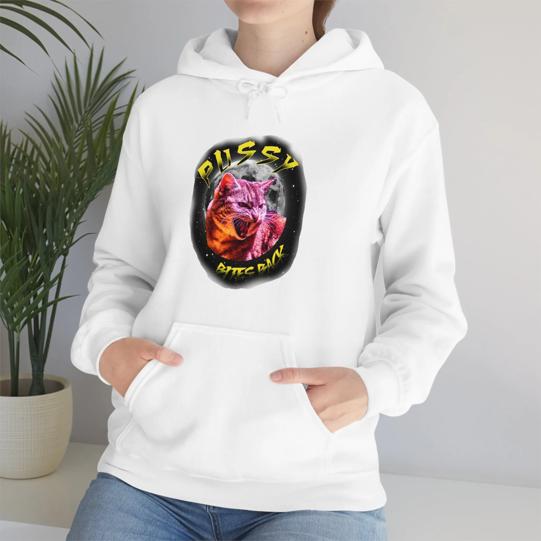 Pussy Bites Back Unisex Heavy Blend™ Hooded Sweatshirt (S-5XL)
