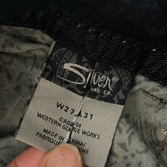 Silver Jeans Frances sz27 x 31 thick stitch flare low/mid rise dark wash EUC