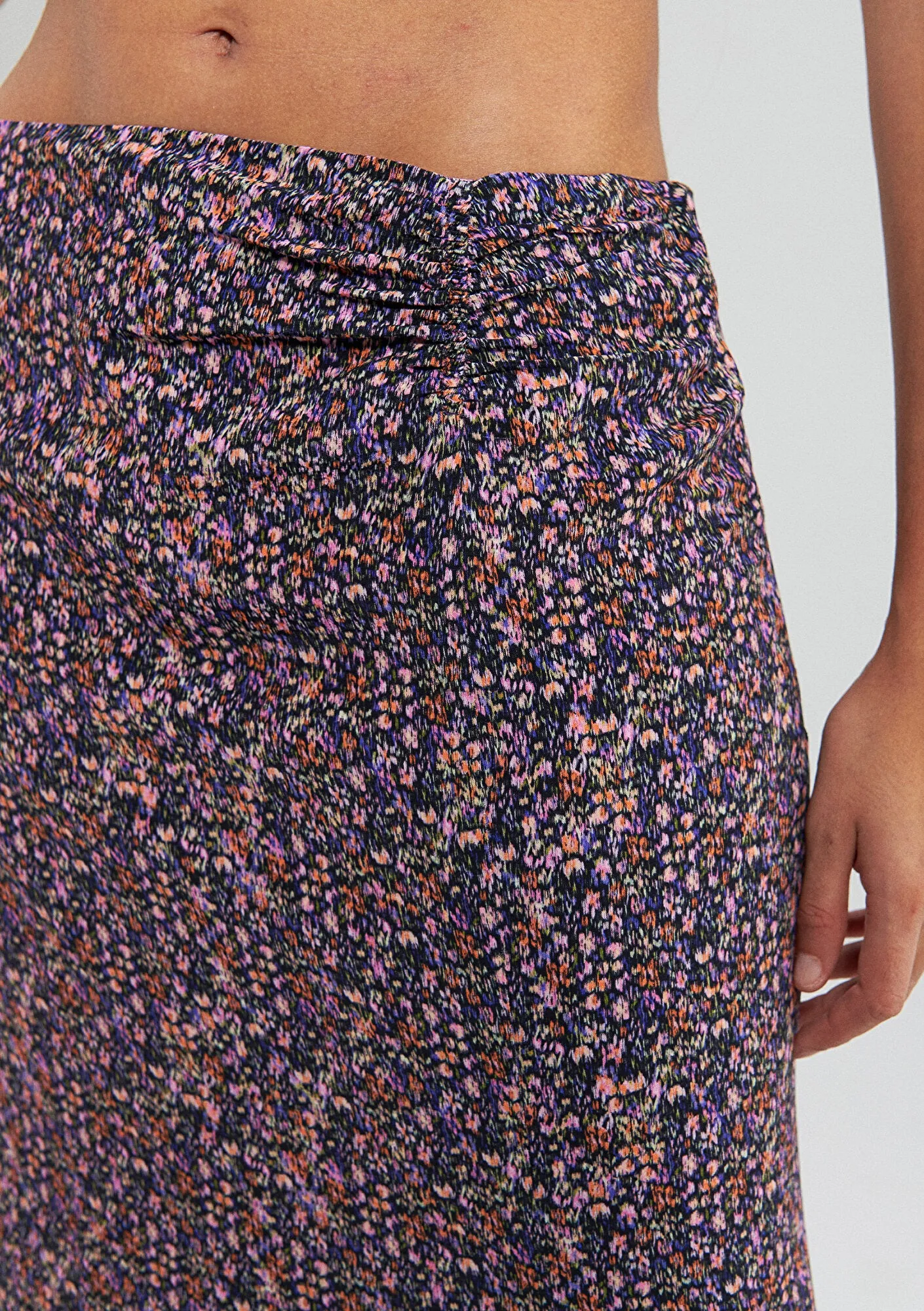 Slit Detailed Printed Skirt