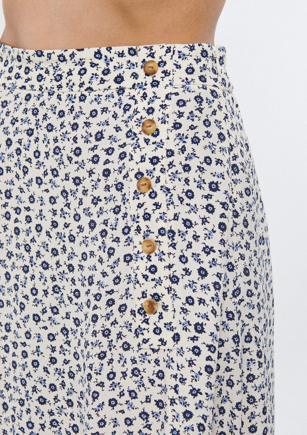 Slit Detailed Skirt