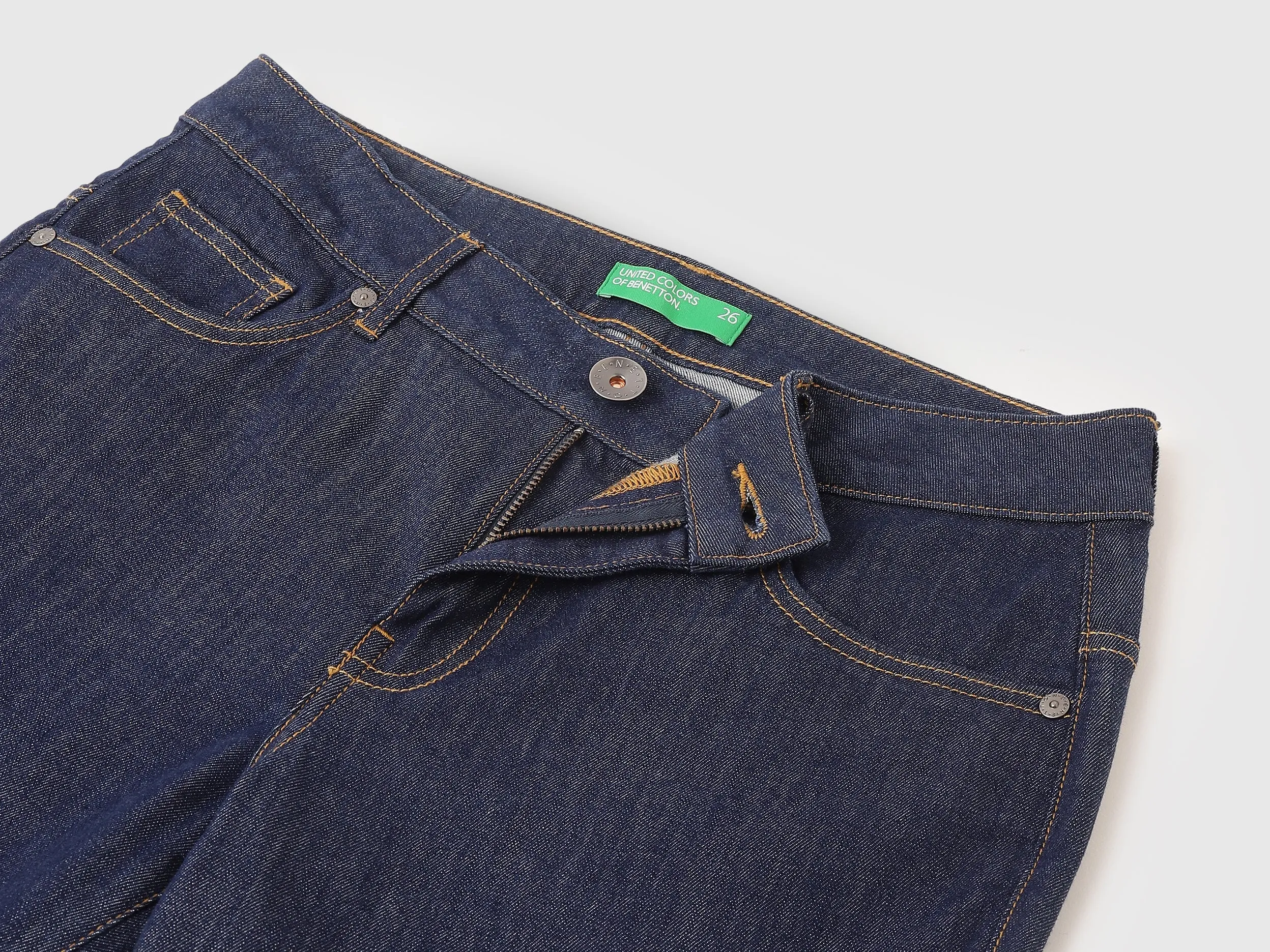 Solid Boot-leg Fit Jeans