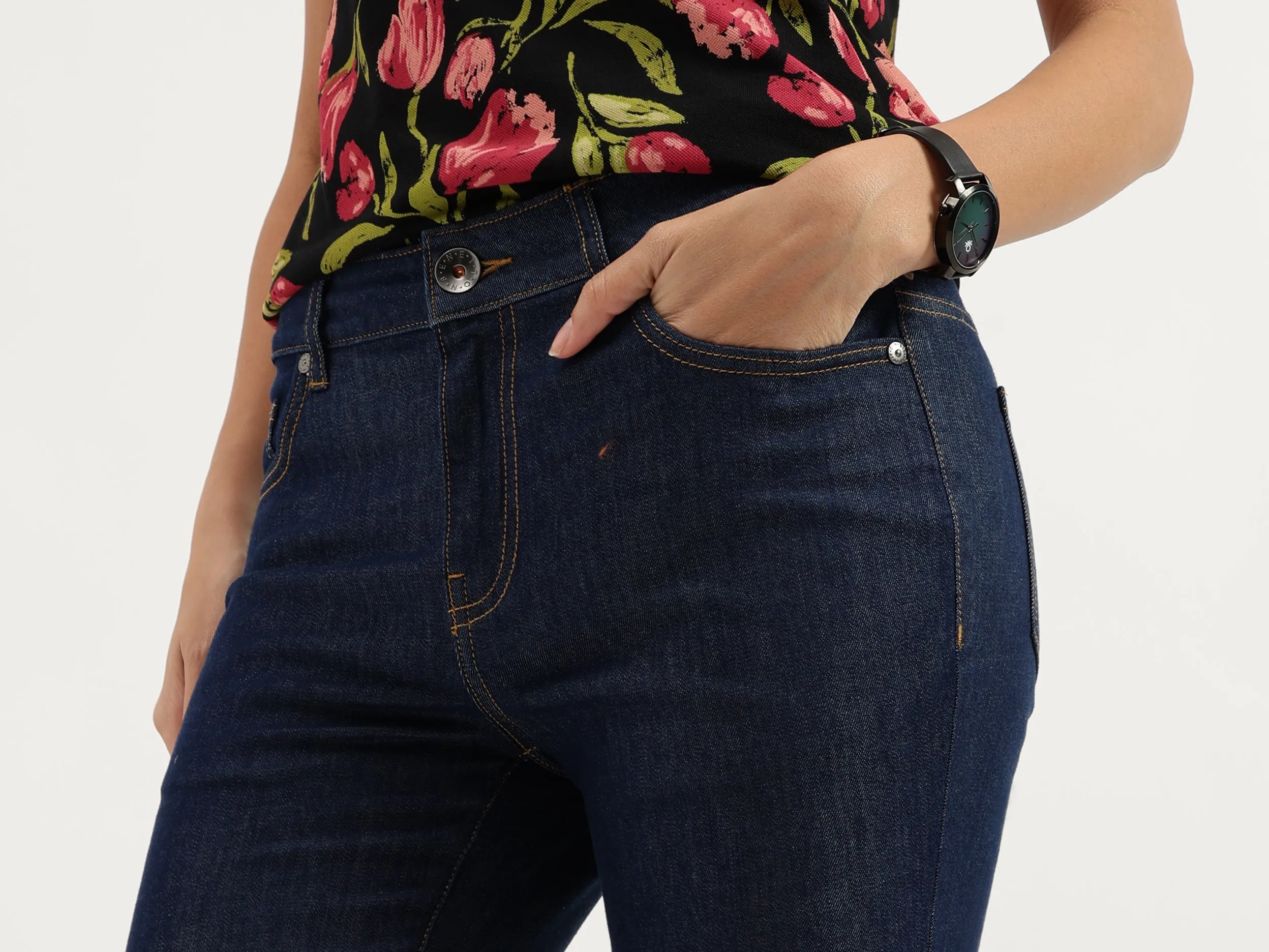 Solid Boot-leg Fit Jeans