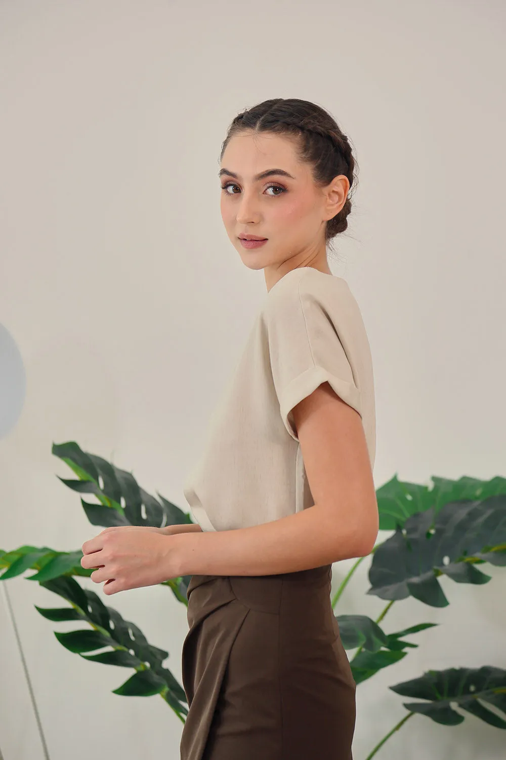 Tova Color Top in Sand Texture