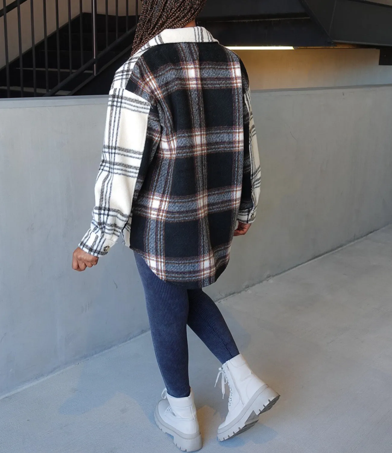 Two Sides Shacket(Ivory/Charcoal)