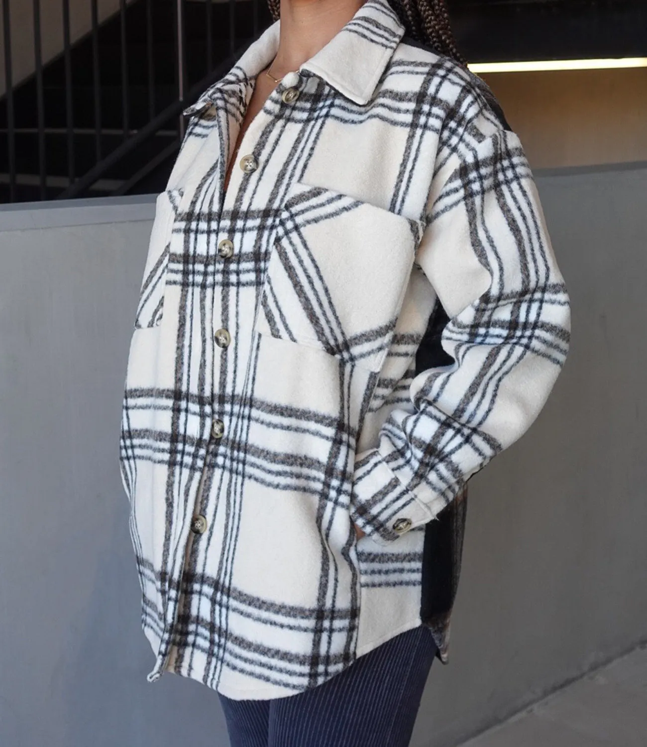 Two Sides Shacket(Ivory/Charcoal)