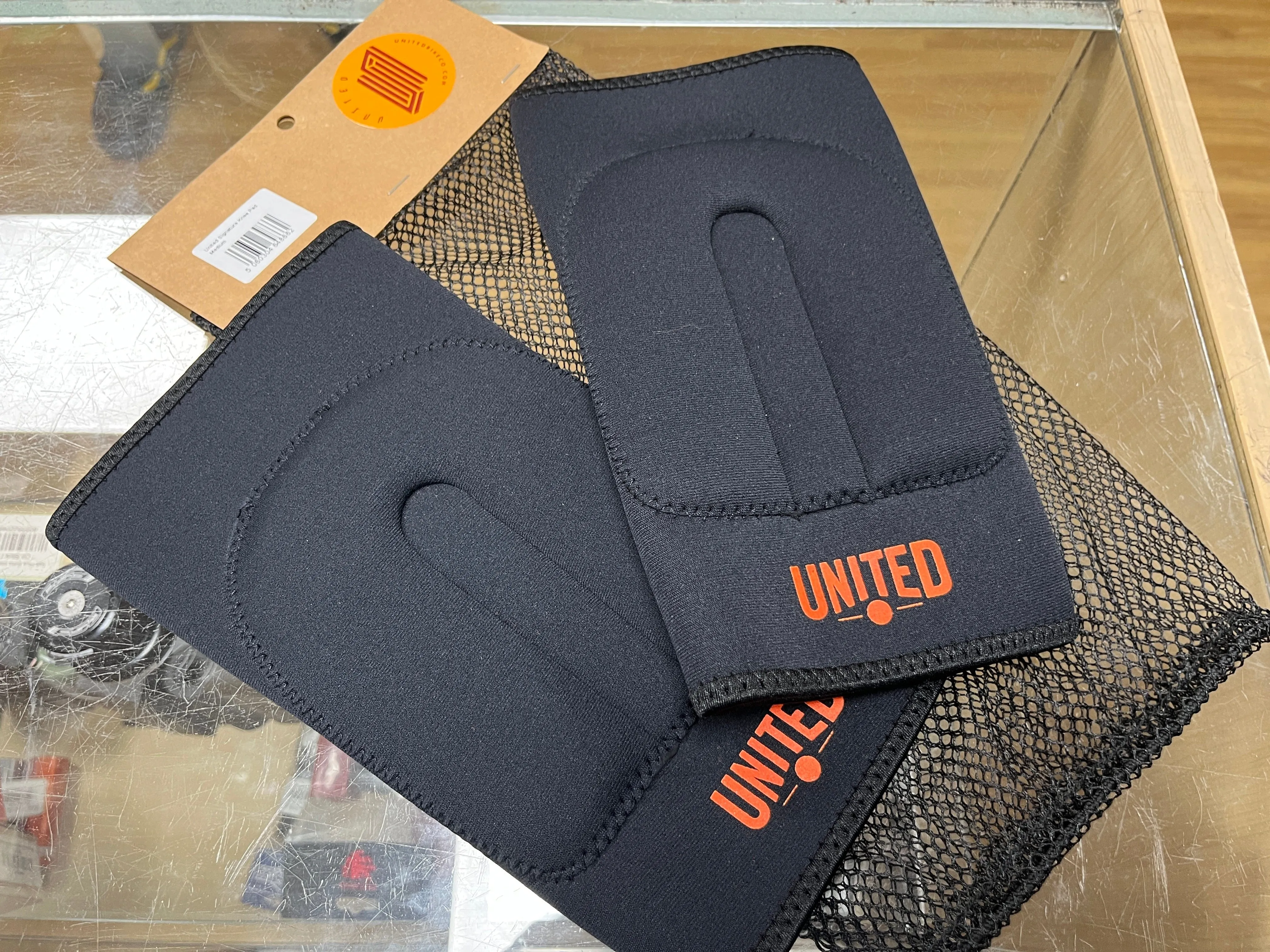 United Signature Knee Pads