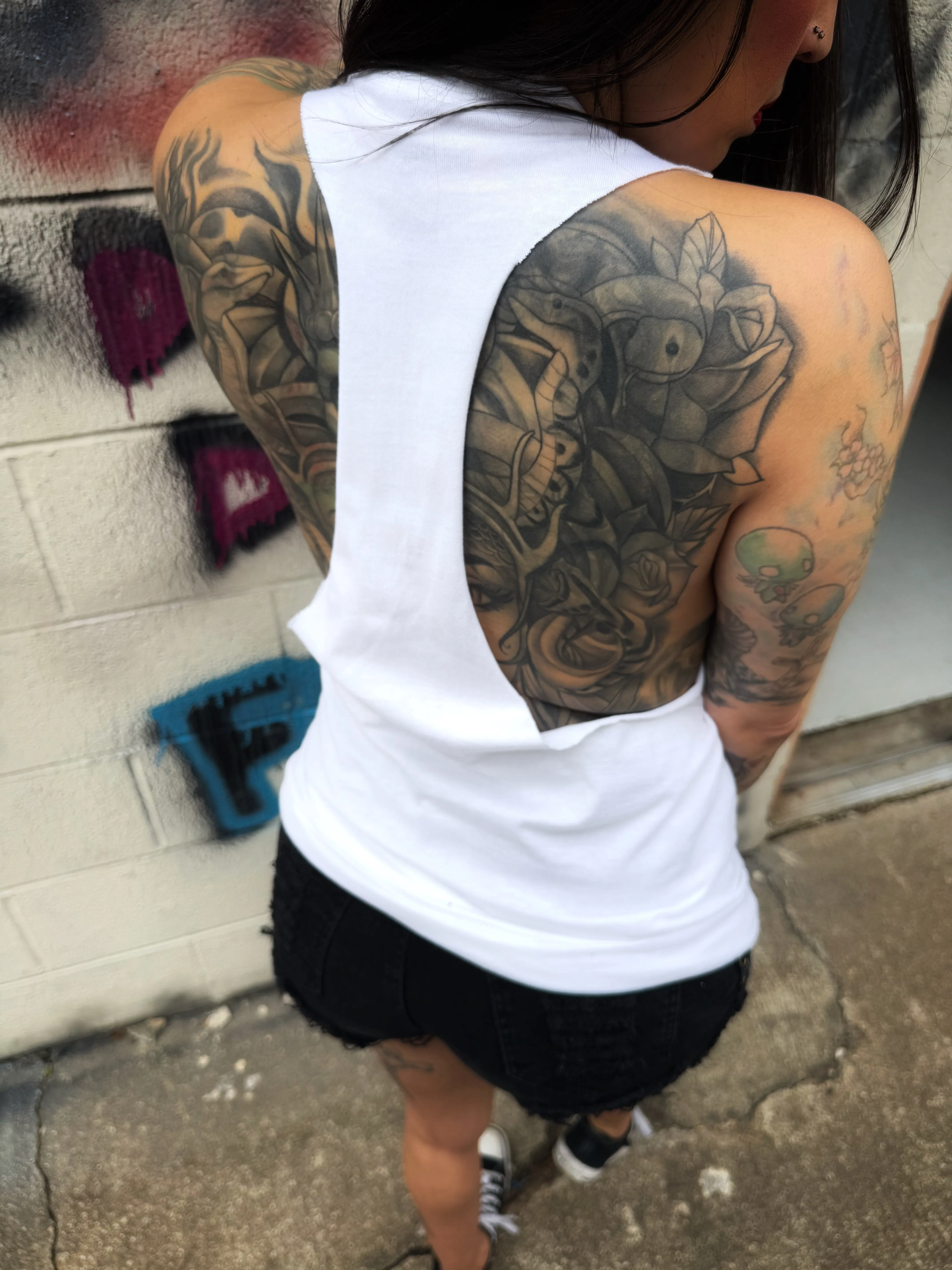 WHITE STRINGER 1.0