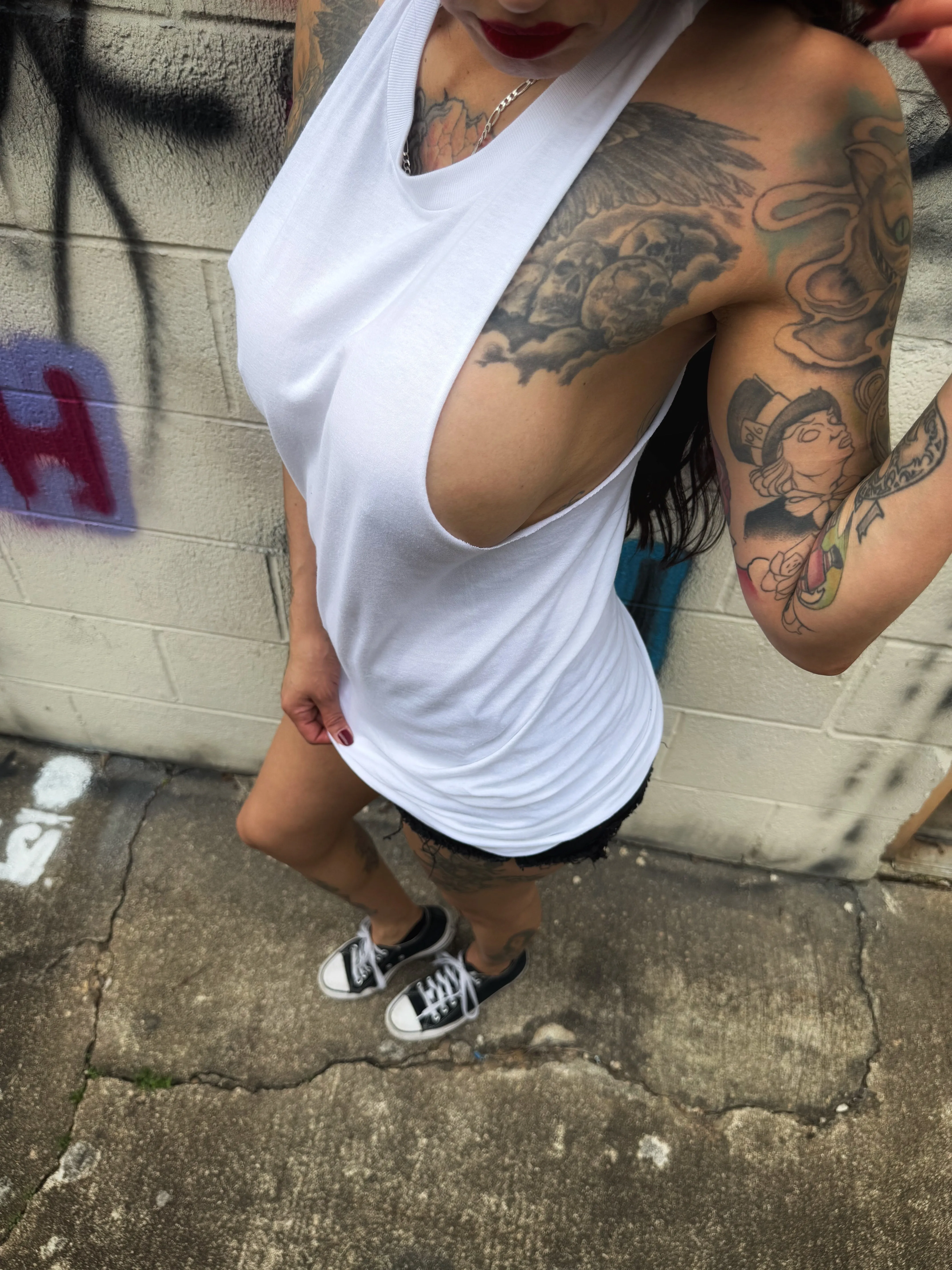 WHITE STRINGER 1.0