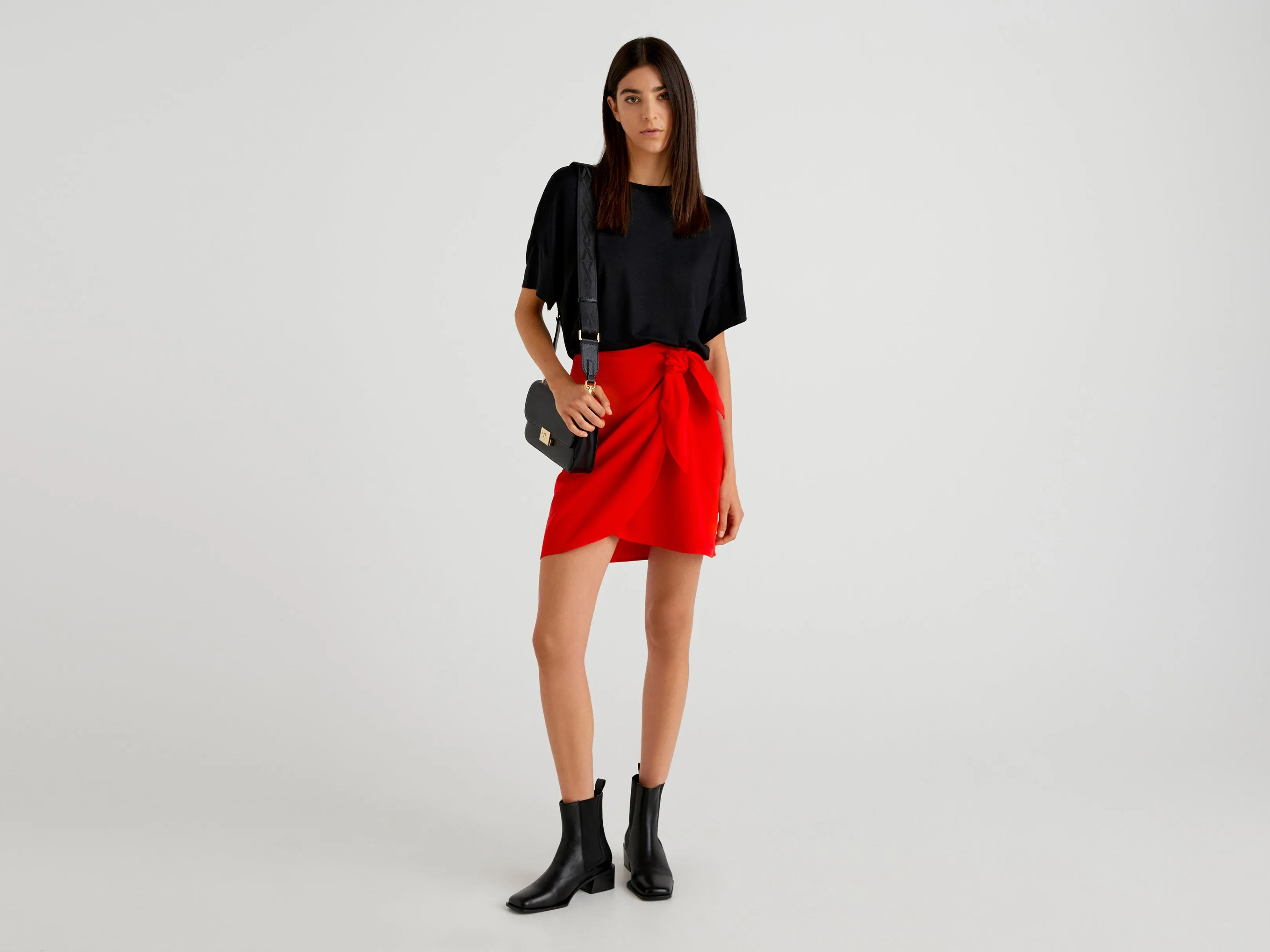 Women Solid Regular Fit Skirt